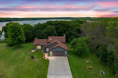 Photo of 13611 Fox Lake Trail, Faribault, MN 55021 (MLS # 7097324)