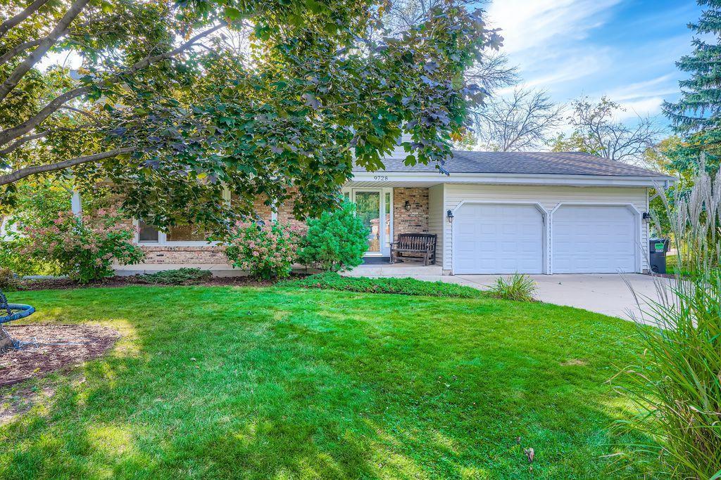 9728 Palmer Circle