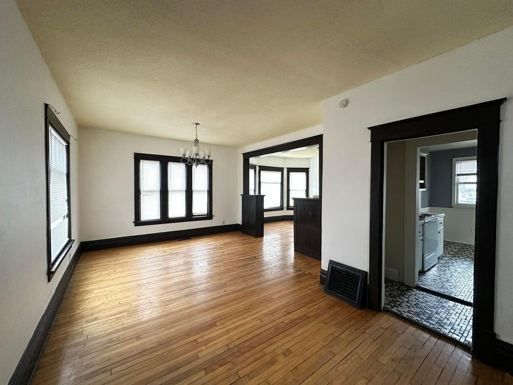 Photo of 4027 Bryant Avenue N, Minneapolis, MN 55412 (MLS # 7026286)