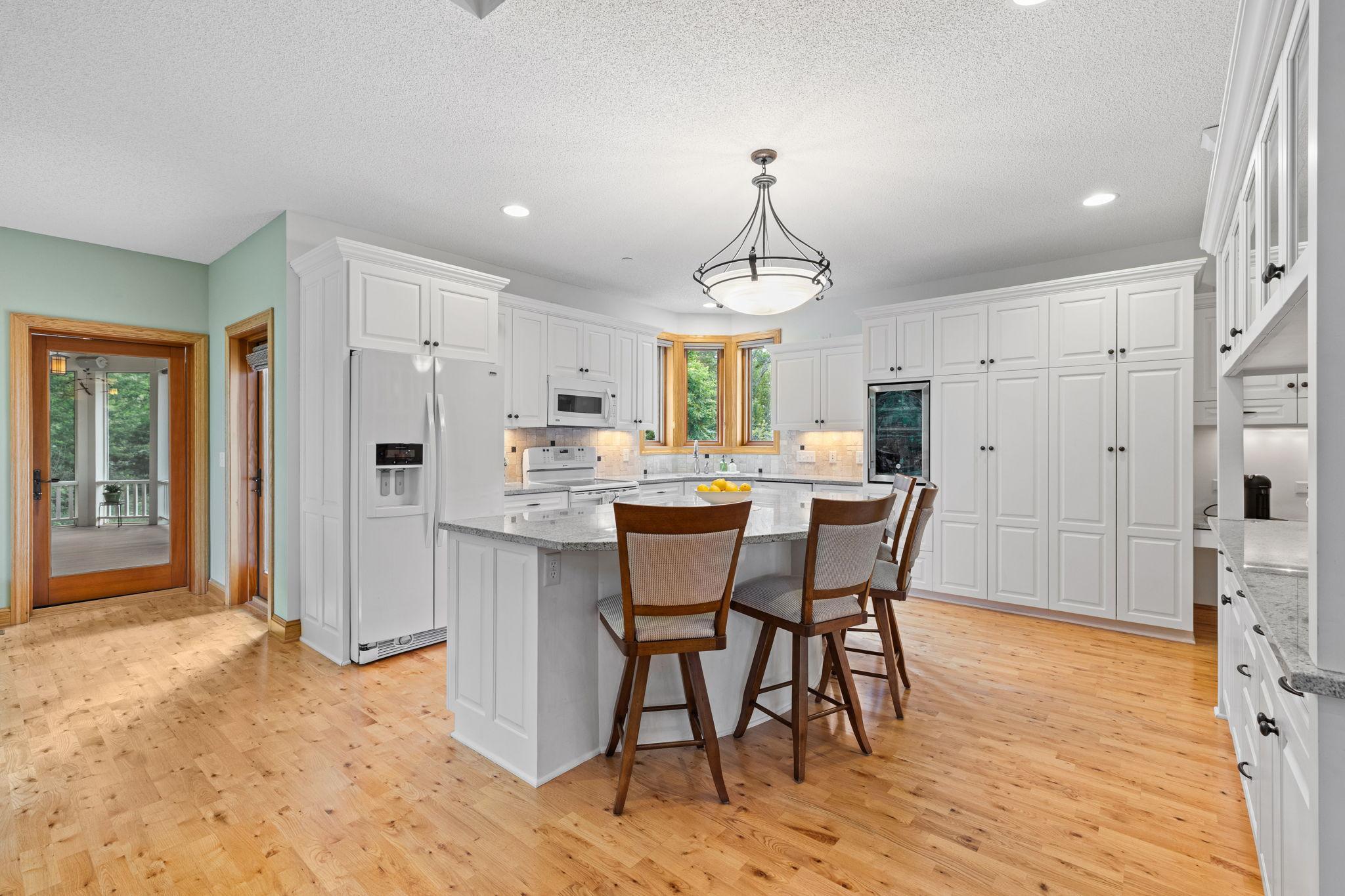4854 Linden Trail N