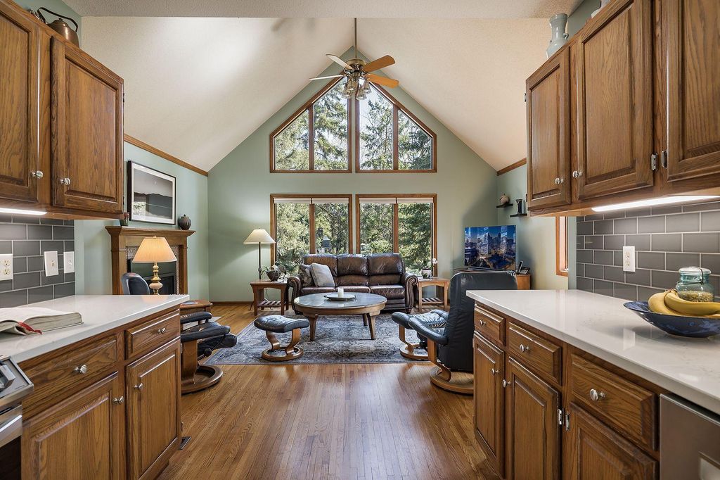 Photo of 1832 York Avenue N, Golden Valley, MN 55422 (MLS # 7014238)