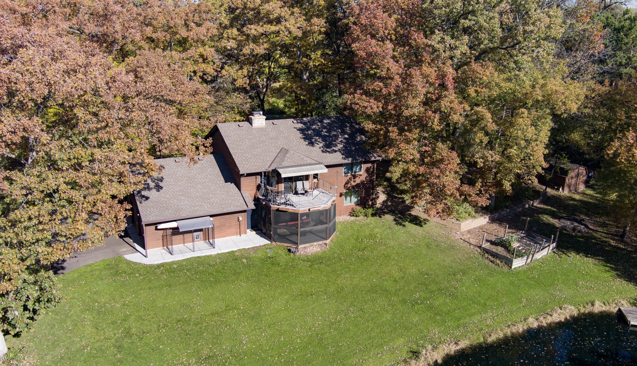 8717 Demontreville Trail N