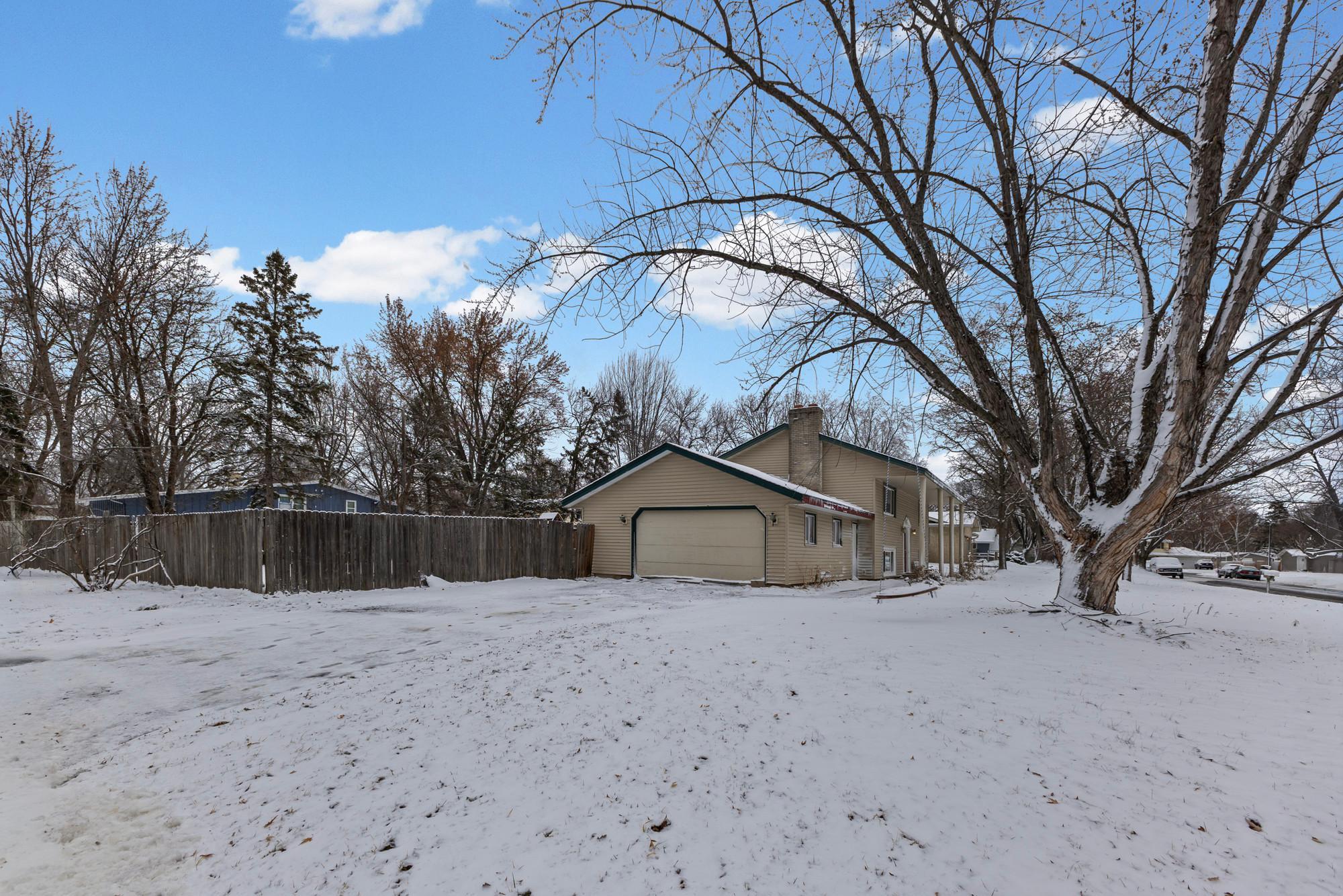 7856 Florida Circle N