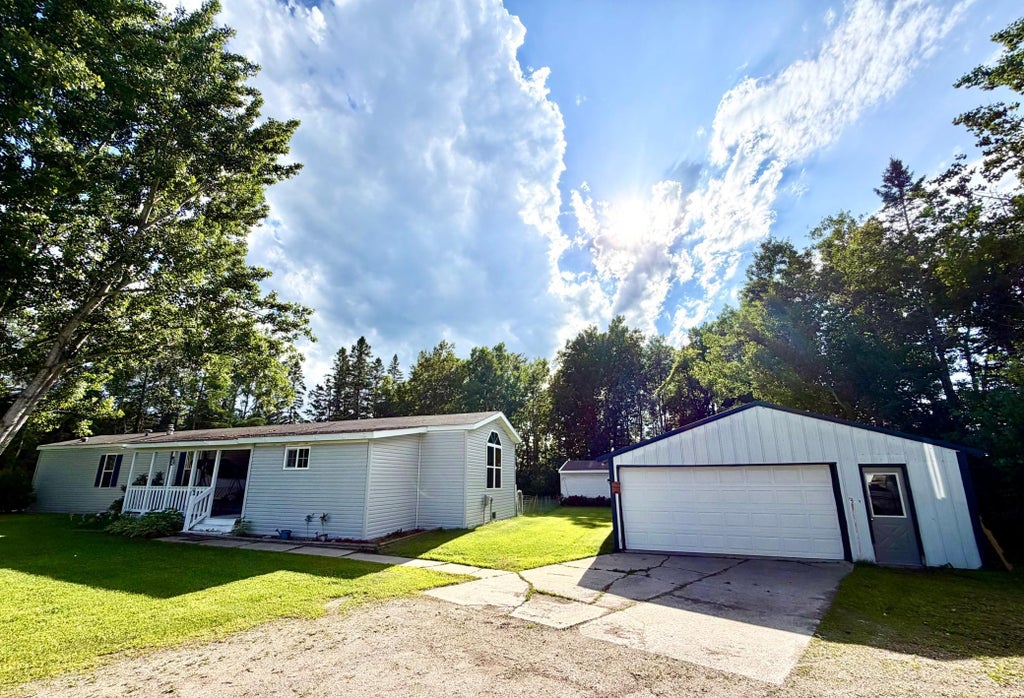 Photo of 1713 County Road 2 NW, Williams, MN 56686 (MLS # 7101398)