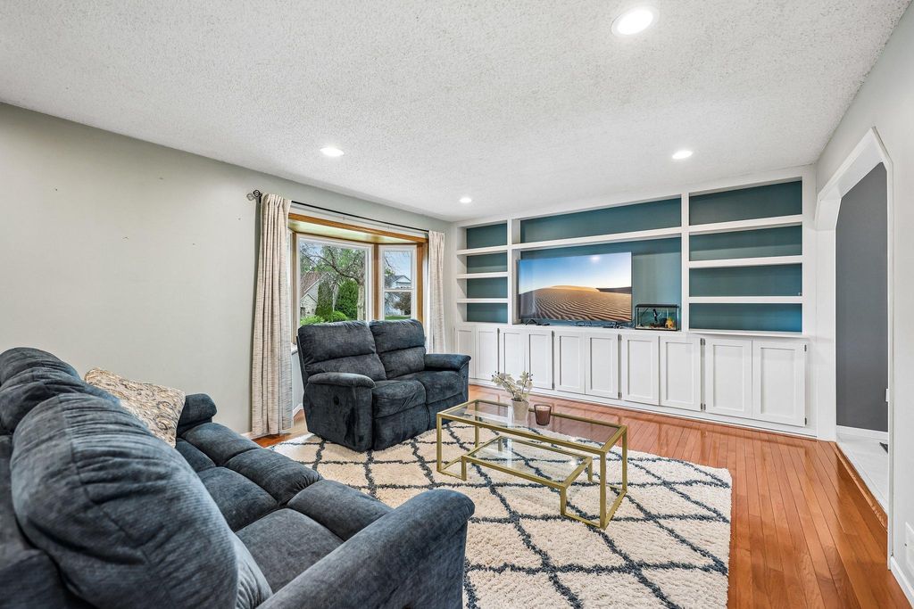 Photo of 14839 Yakima Street NW, Anoka, MN 55303 (MLS # 7076558)