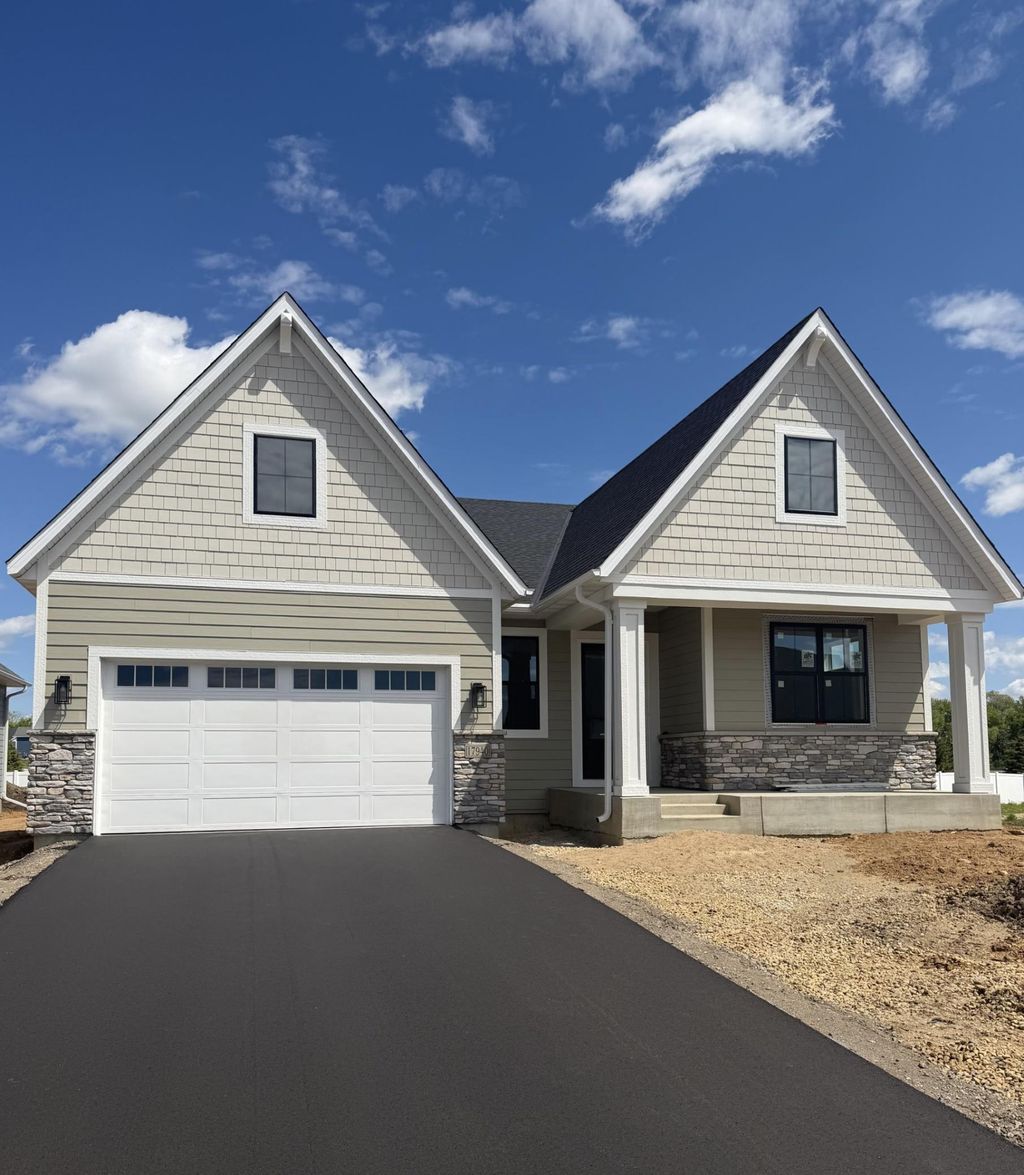 Photo of 17940 Greenwich Way, Lakeville, MN 55044 (MLS # 7104063)