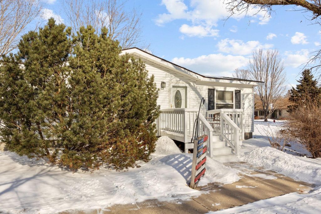 Photo of 901 Sellards Drive, Dassel, MN 55325 (MLS # 7010976)