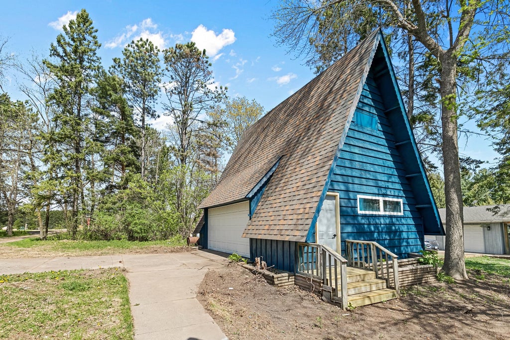 Photo of 19055 Island View Drive, Mora, MN 55051 (MLS # 7135472)