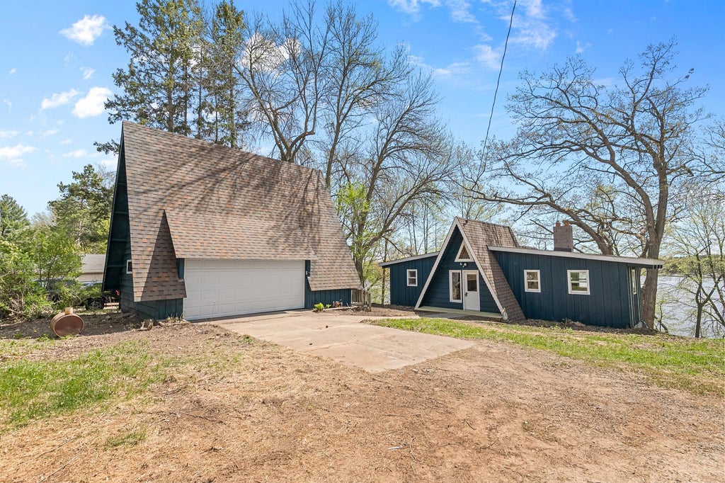 Photo of 19055 Island View Drive, Mora, MN 55051 (MLS # 7135472)