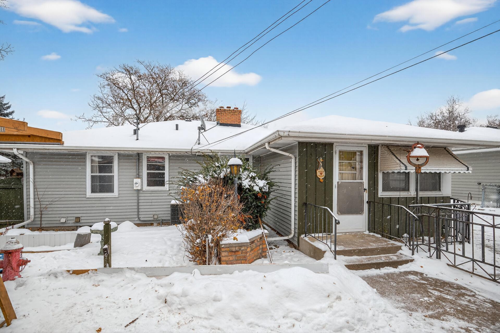 7038 Chicago Avenue S