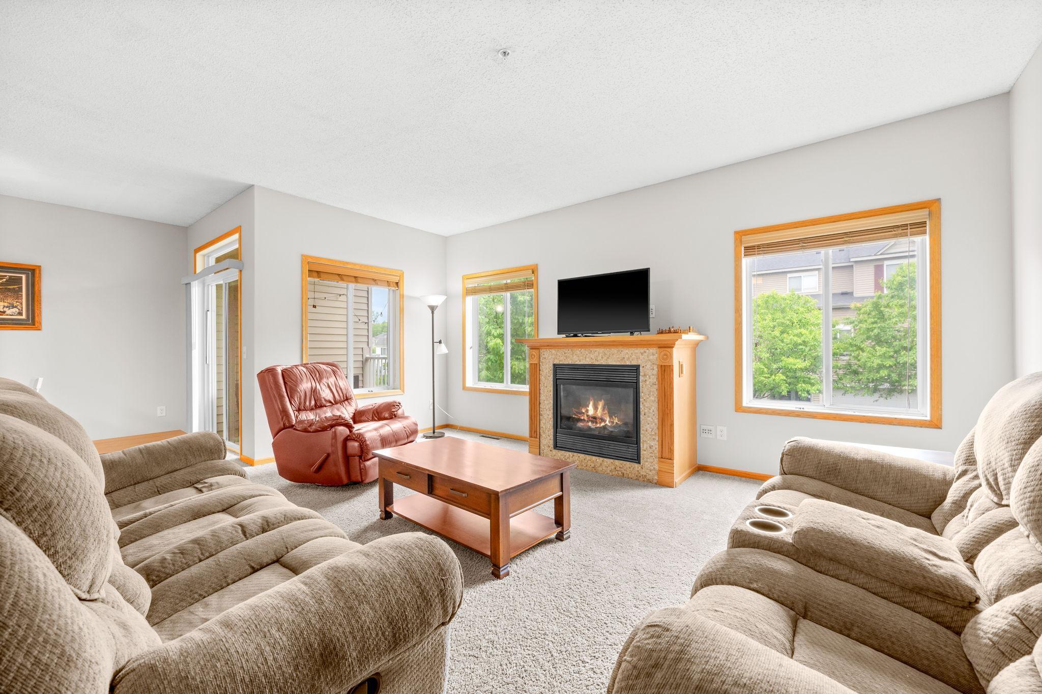 3864 Abercrombie Lane
