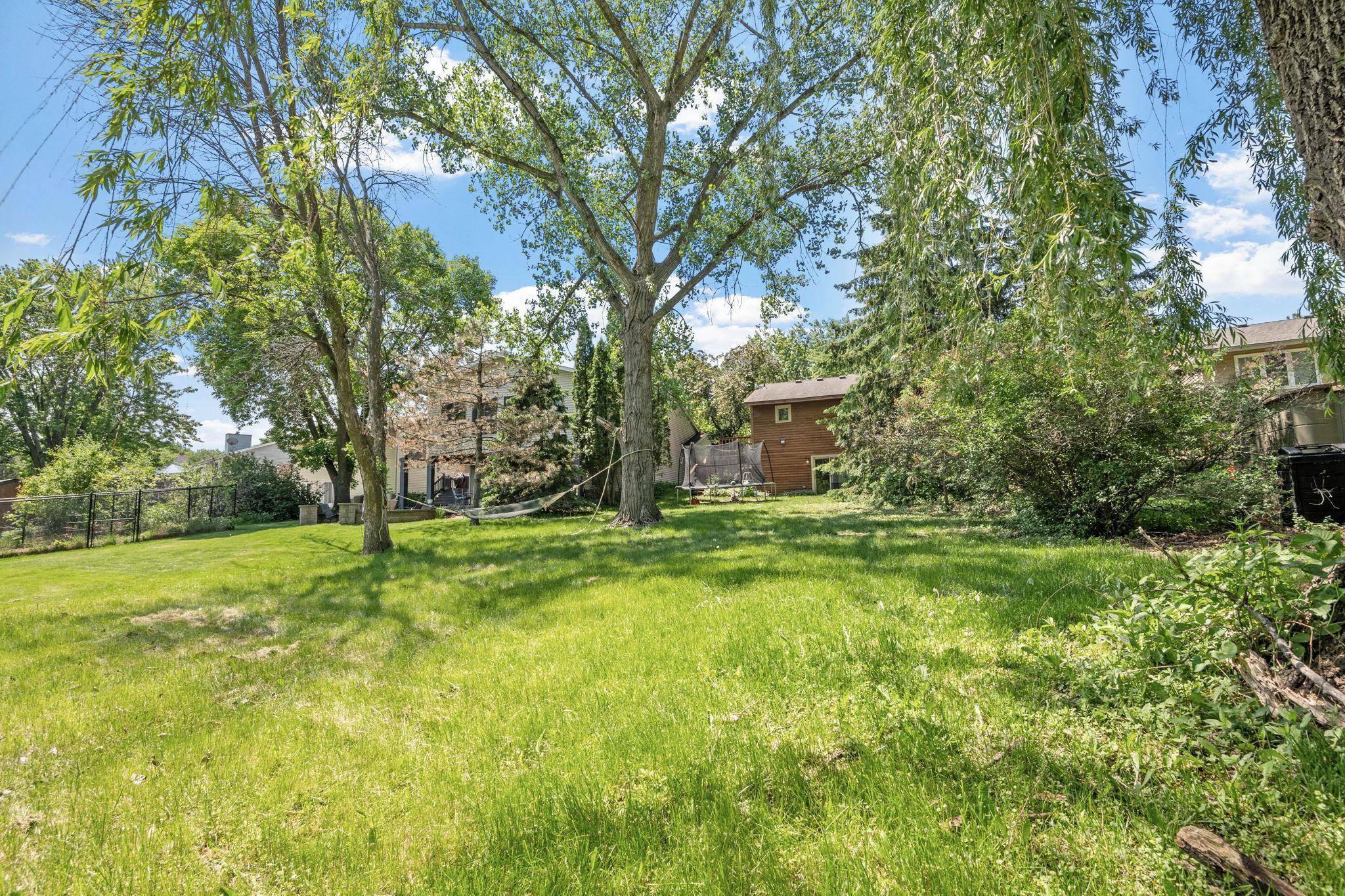 5554 Knoll Drive
