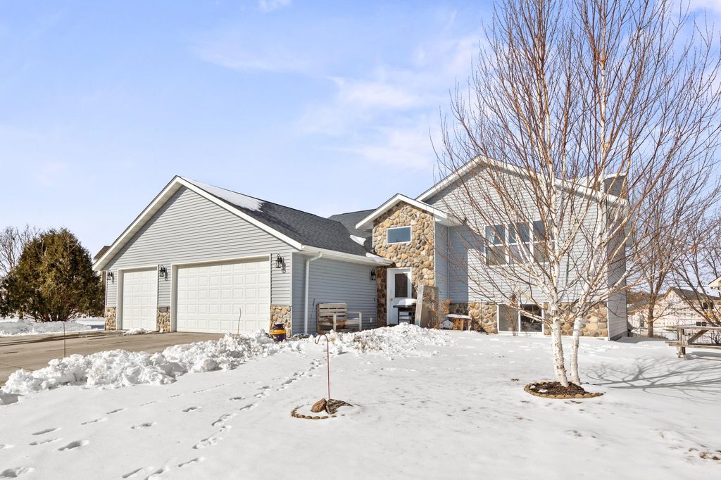 Photo of 1204 Prairie Ridge Lane, Lester Prairie, MN 55354 (MLS # 7027262)