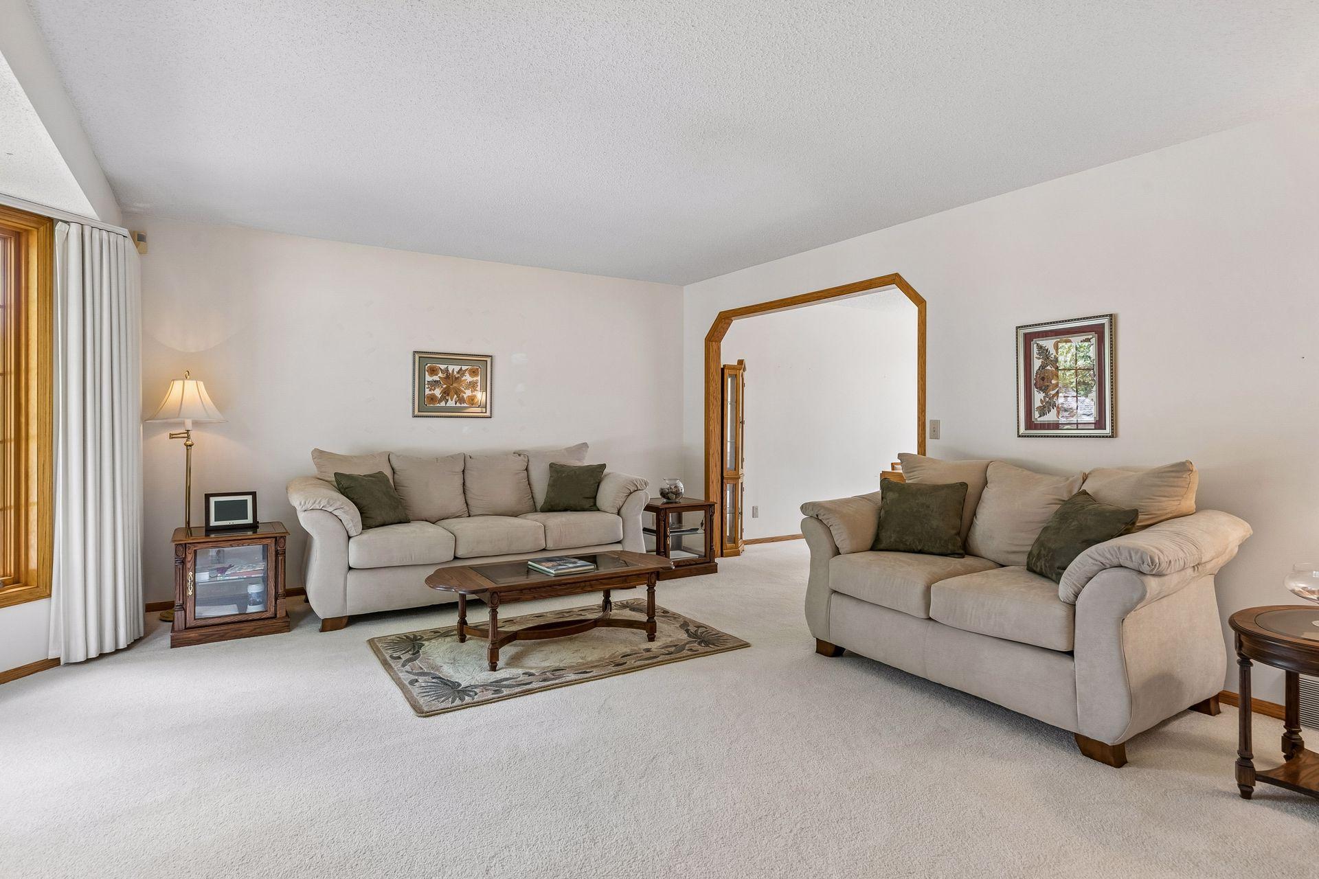 156 Red Oaks Drive