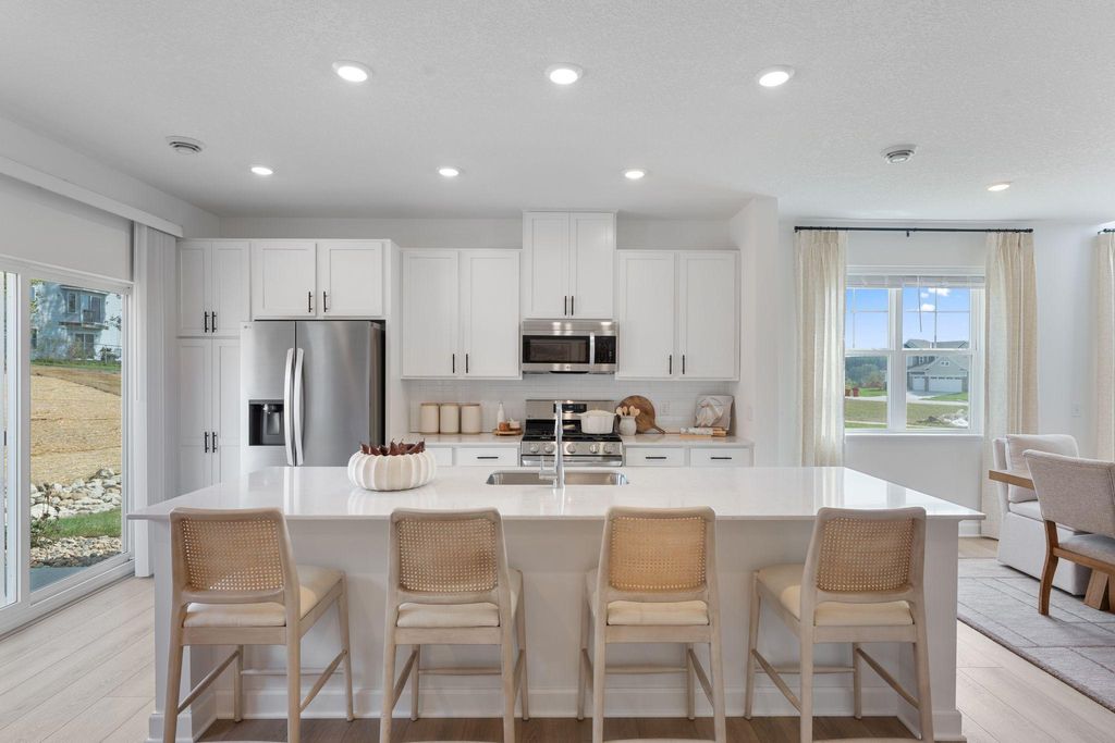 Photo of 4030 Hayward Avenue N, Oakdale, MN 55025 (MLS # 7031637)