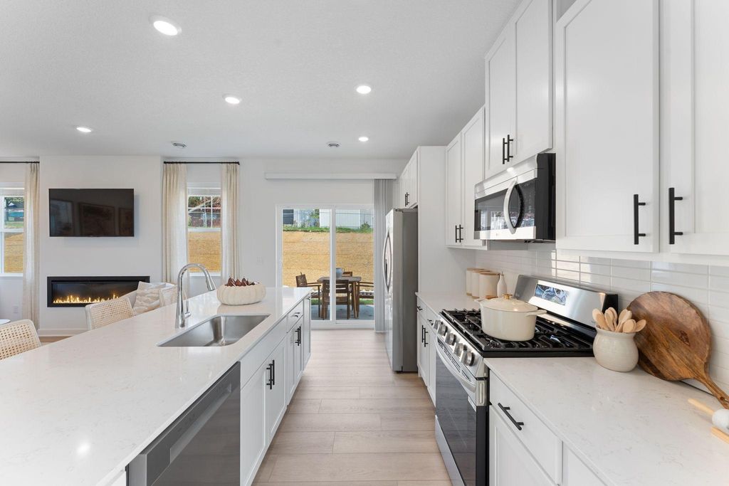 Photo of 4030 Hayward Avenue N, Oakdale, MN 55025 (MLS # 7031637)