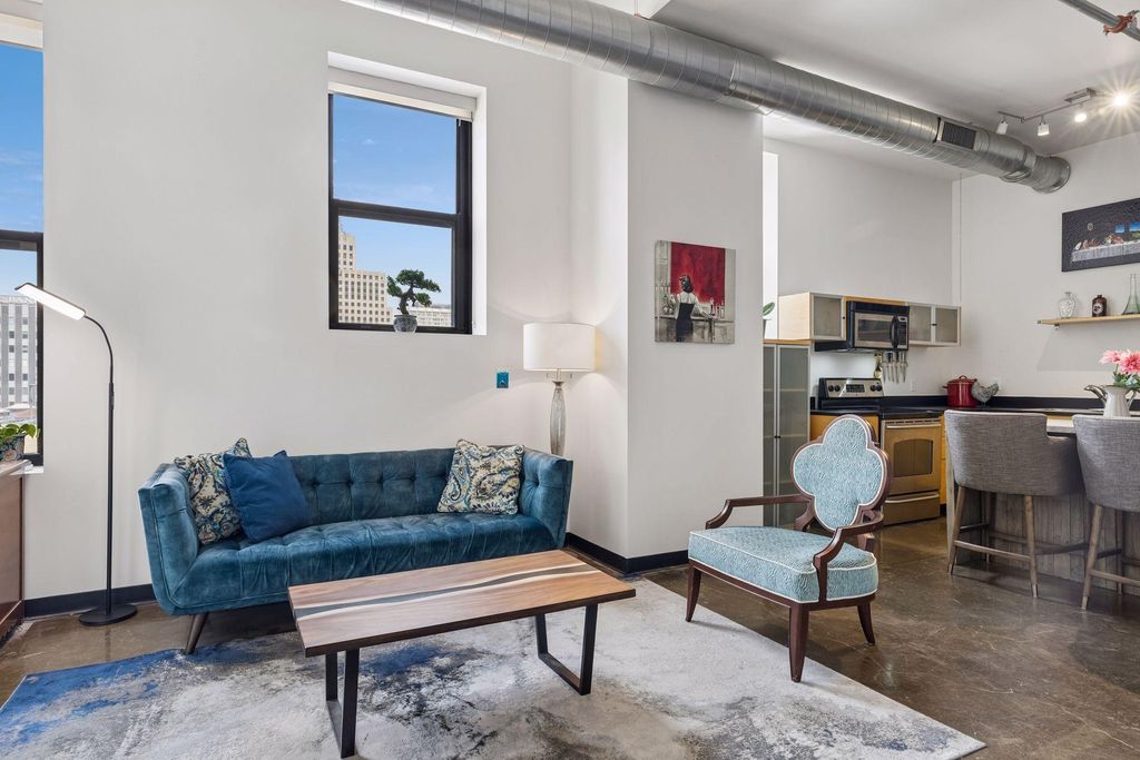 Photo of 350 Saint Peter Street #1012, Saint Paul, MN 55102 (MLS # 7069651)