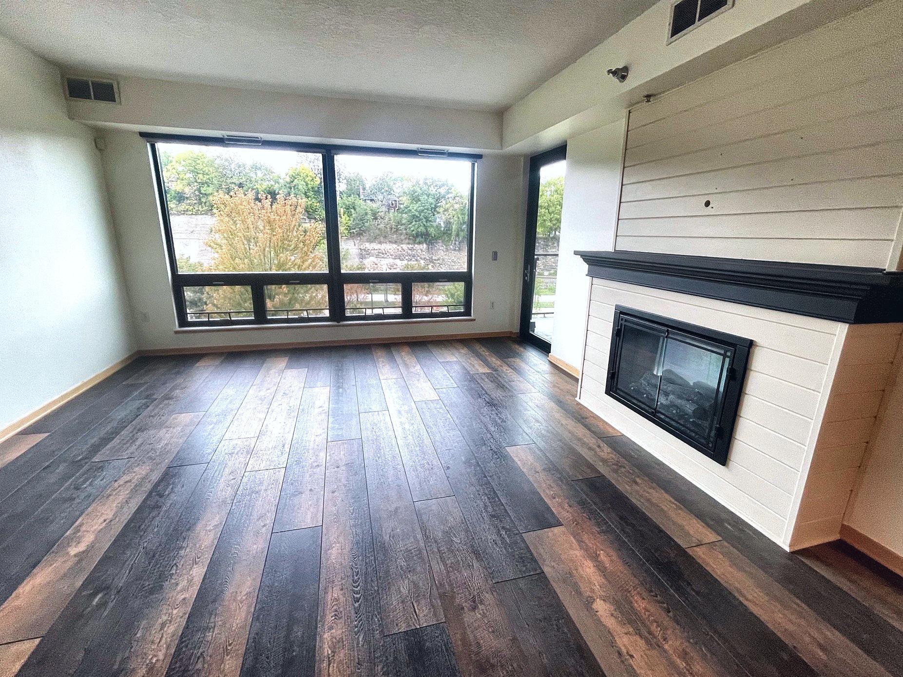 284 Spring Street 311