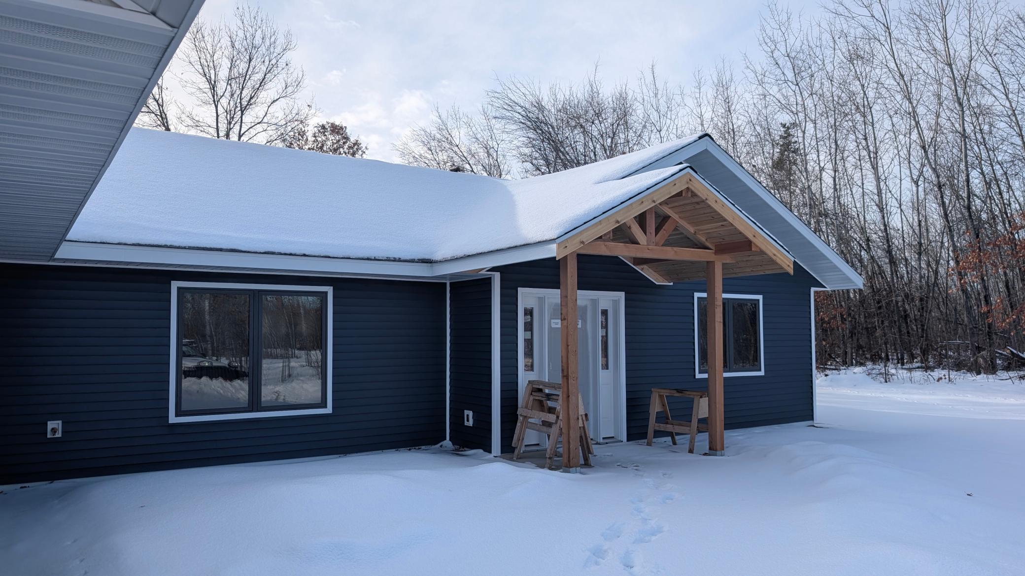 2029 Red Rose Drive NW