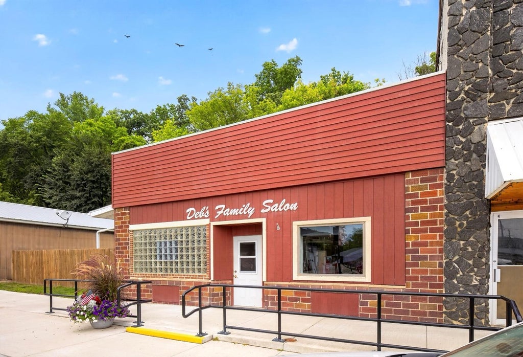 Photo of 438 Highway 60, Zumbro Falls, MN 55991 (MLS # 7131465)
