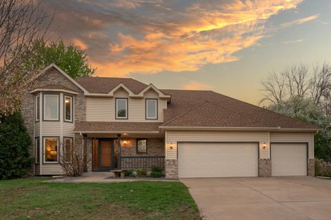 165 Cottonwood Drive Vadnais Heights MN 55127