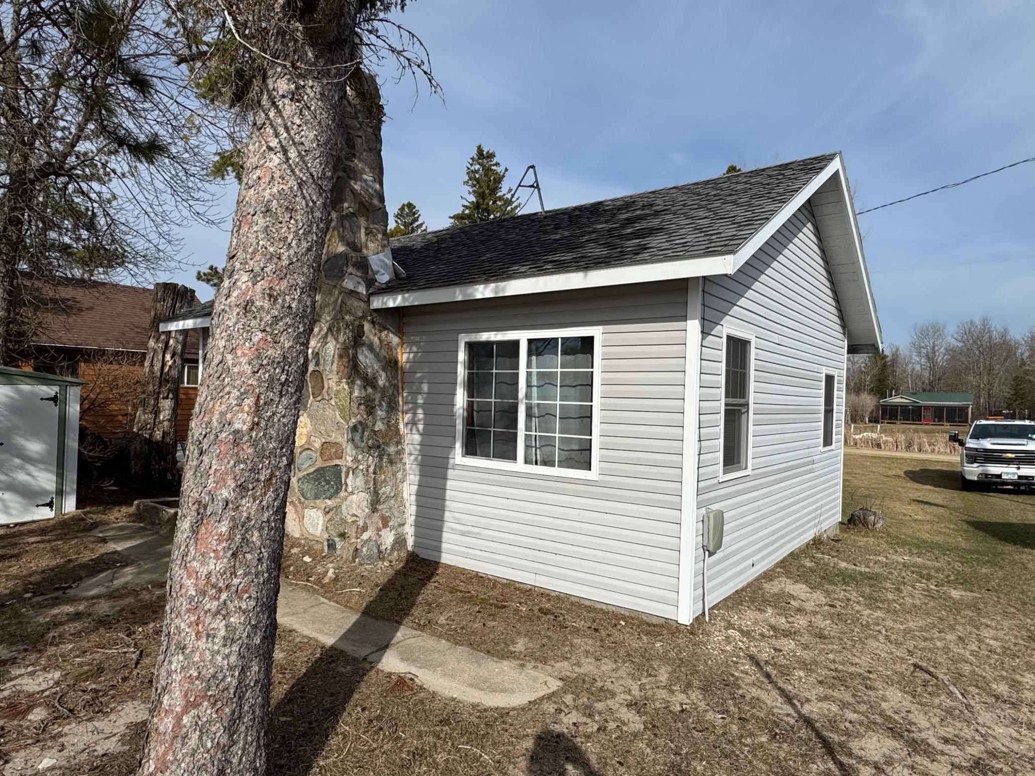 25845 Lou Rayne Beach Road NE