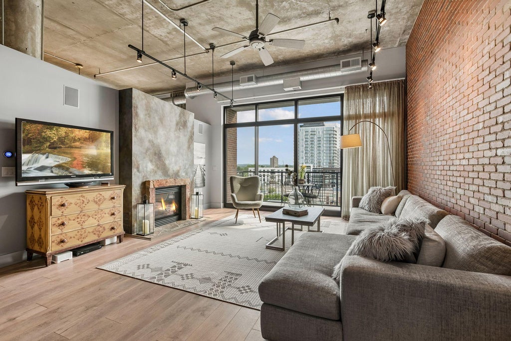 Photo of 100 2nd Street NE #A620, Minneapolis, MN 55413 (MLS # 7166000)