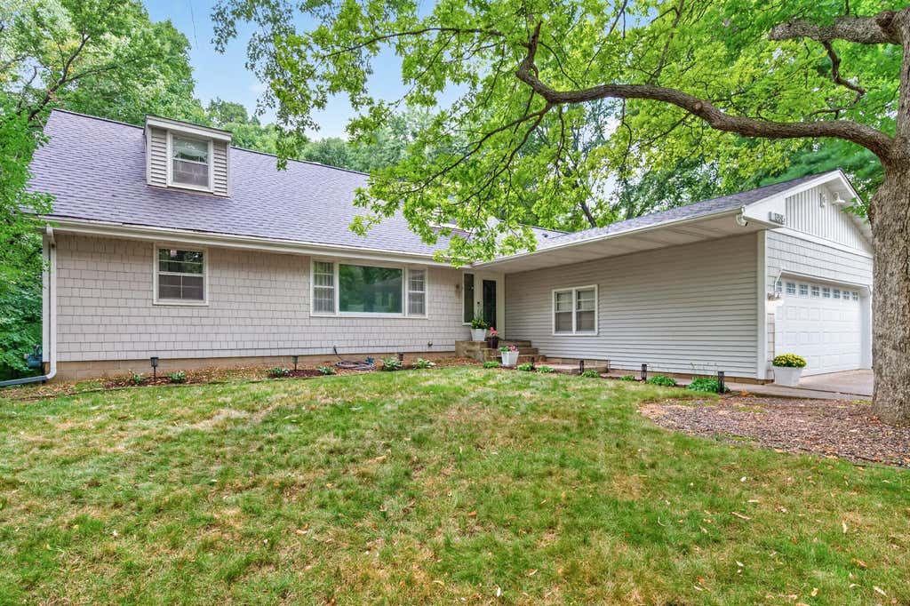 Photo of 12515 Sunset Trail N, Plymouth, MN 55441 (MLS # 7126735)