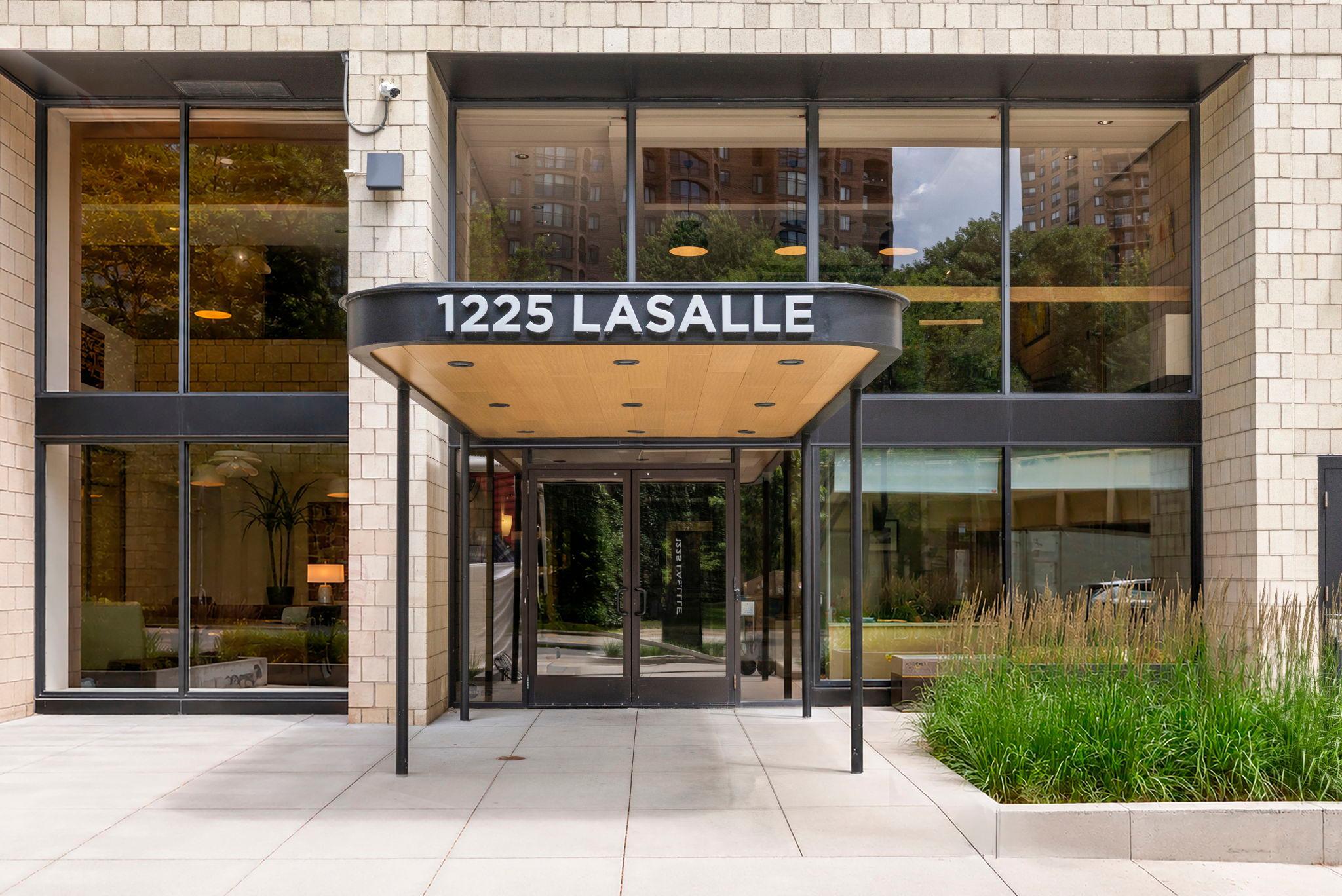 1225 Lasalle Avenue 1502