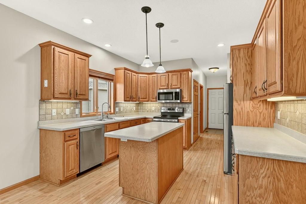 Photo of 2322 Coral Court NE, Rochester, MN 55906 (MLS # 7104480)