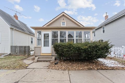 1231 Woodbridge Street Saint Paul MN 55117