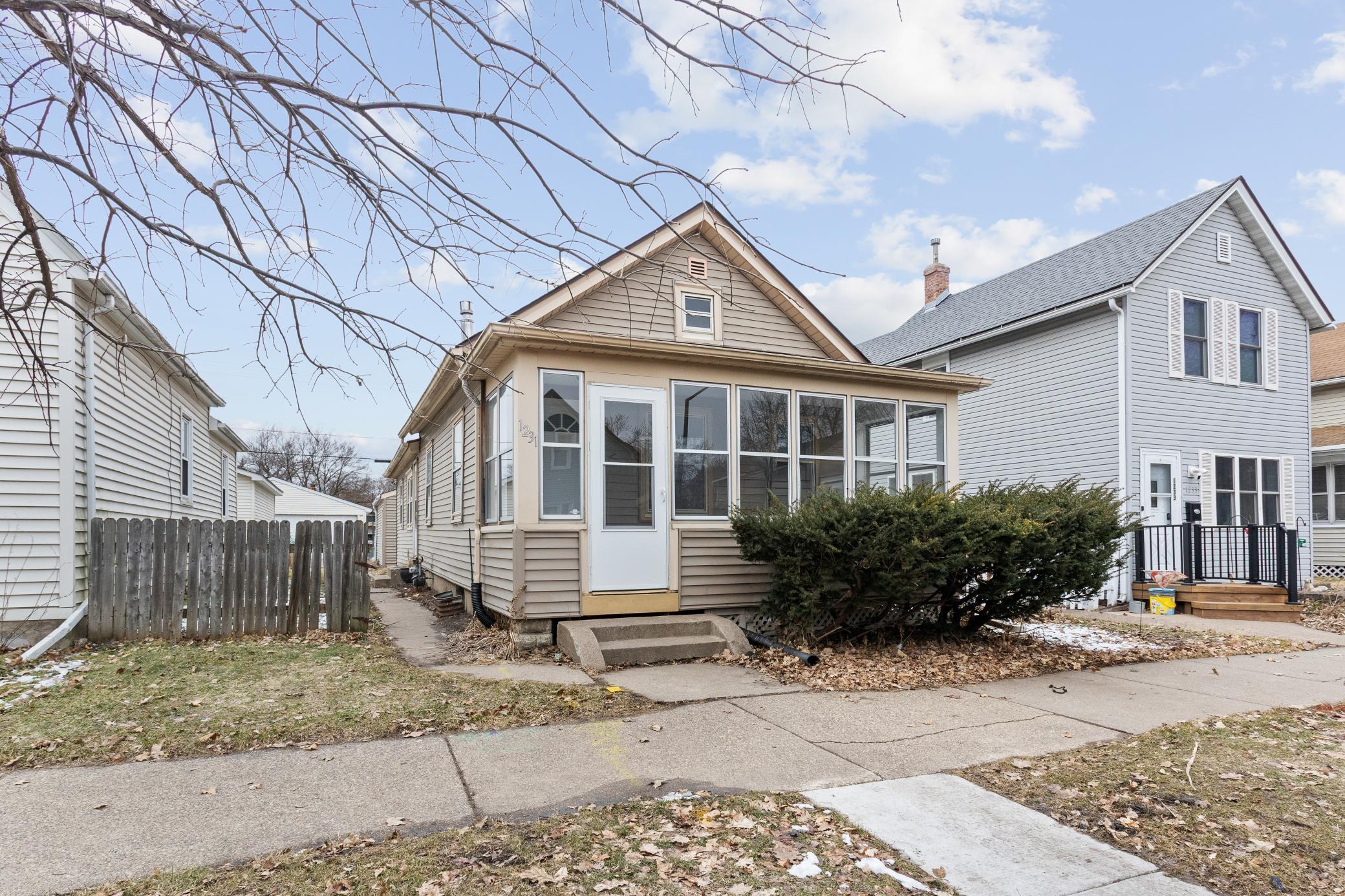 1231 Woodbridge Street