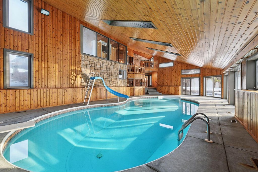 Photo of 1063 Langston Court, Shakopee, MN 55379 (MLS # 7010667)