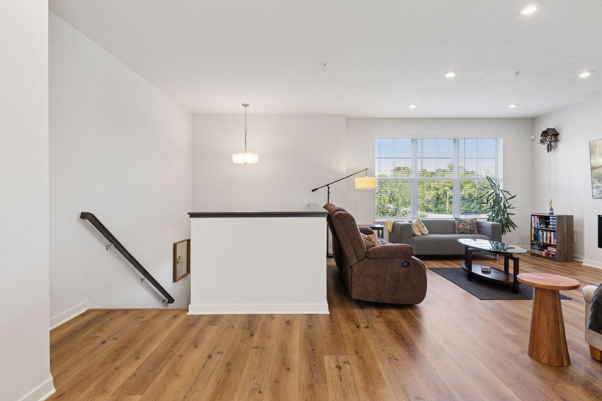 2867 Lexington Place N