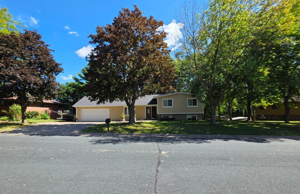 Photo of 1000 Marjorie Street, Hammond, WI 54015 (MLS # 7164678)