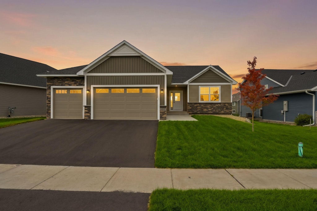 Photo of 1727 Spruce Street, Farmington, MN 55024 (MLS # 7167449)
