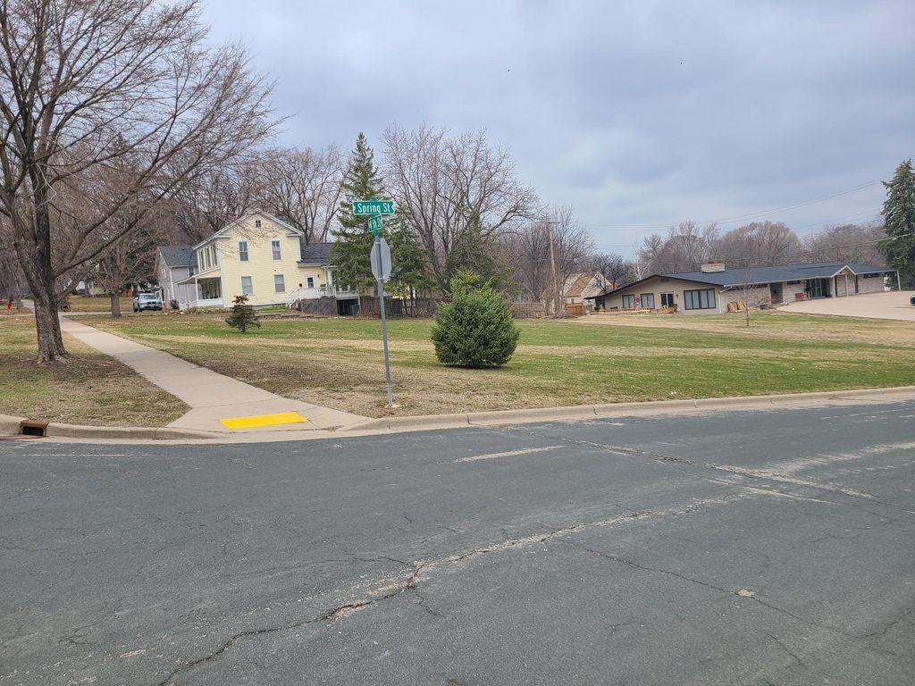 Photo of 306 5th Street W, Hastings, MN 55033 (MLS # 7047259)