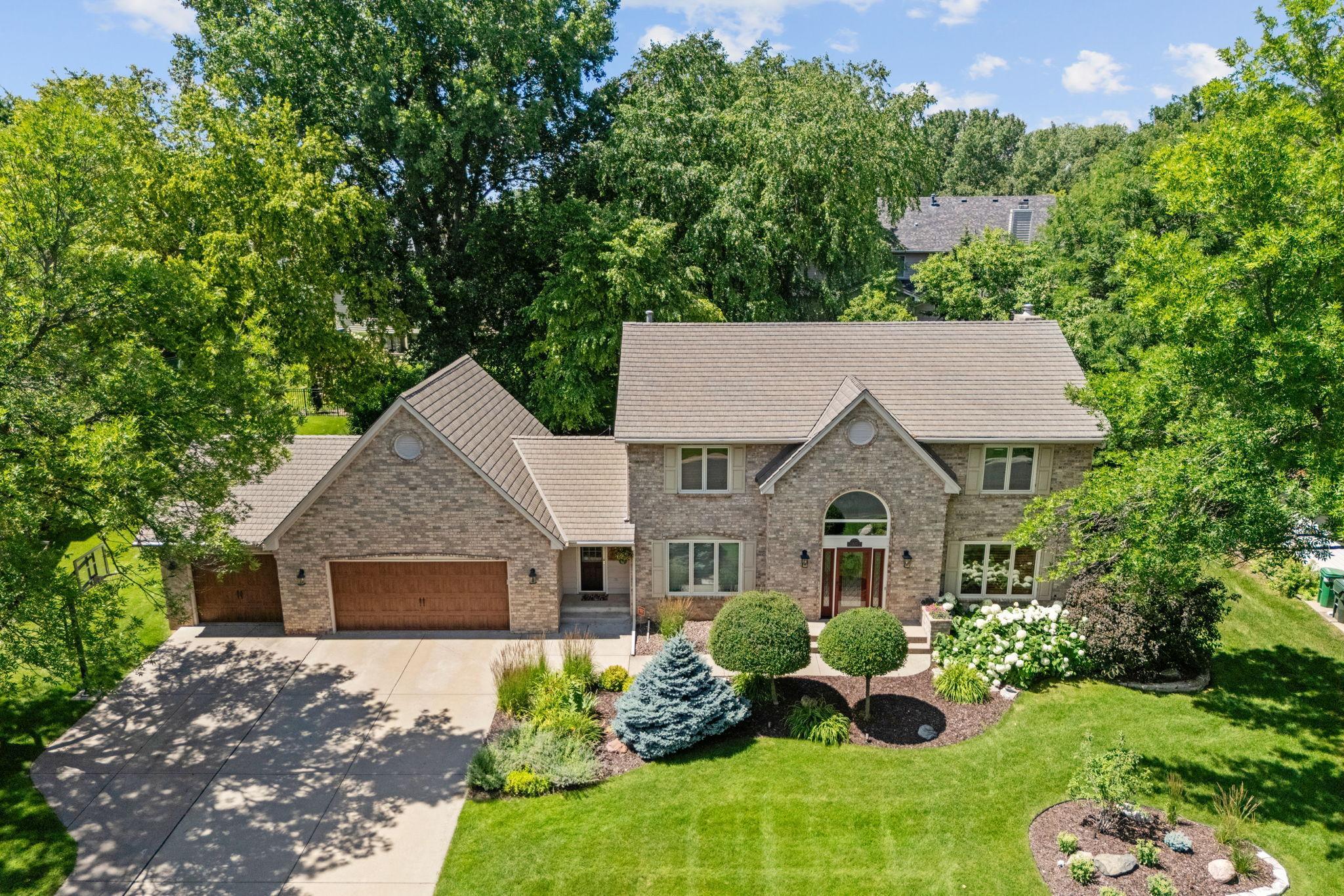 3675 Woodland Trail