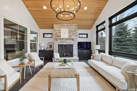 635 Niagara Lane N Plymouth MN 55447