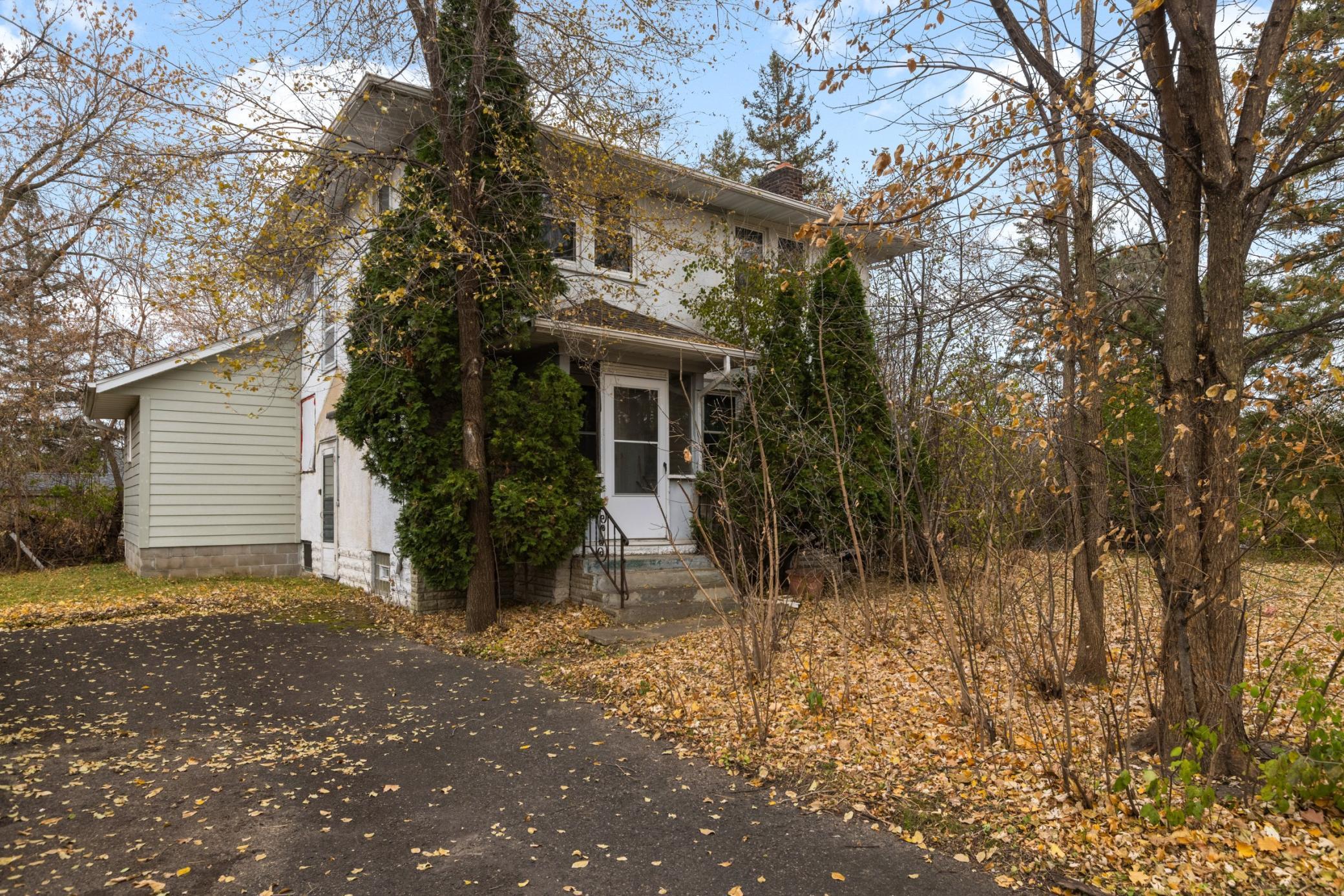 1890 Hamline Avenue N