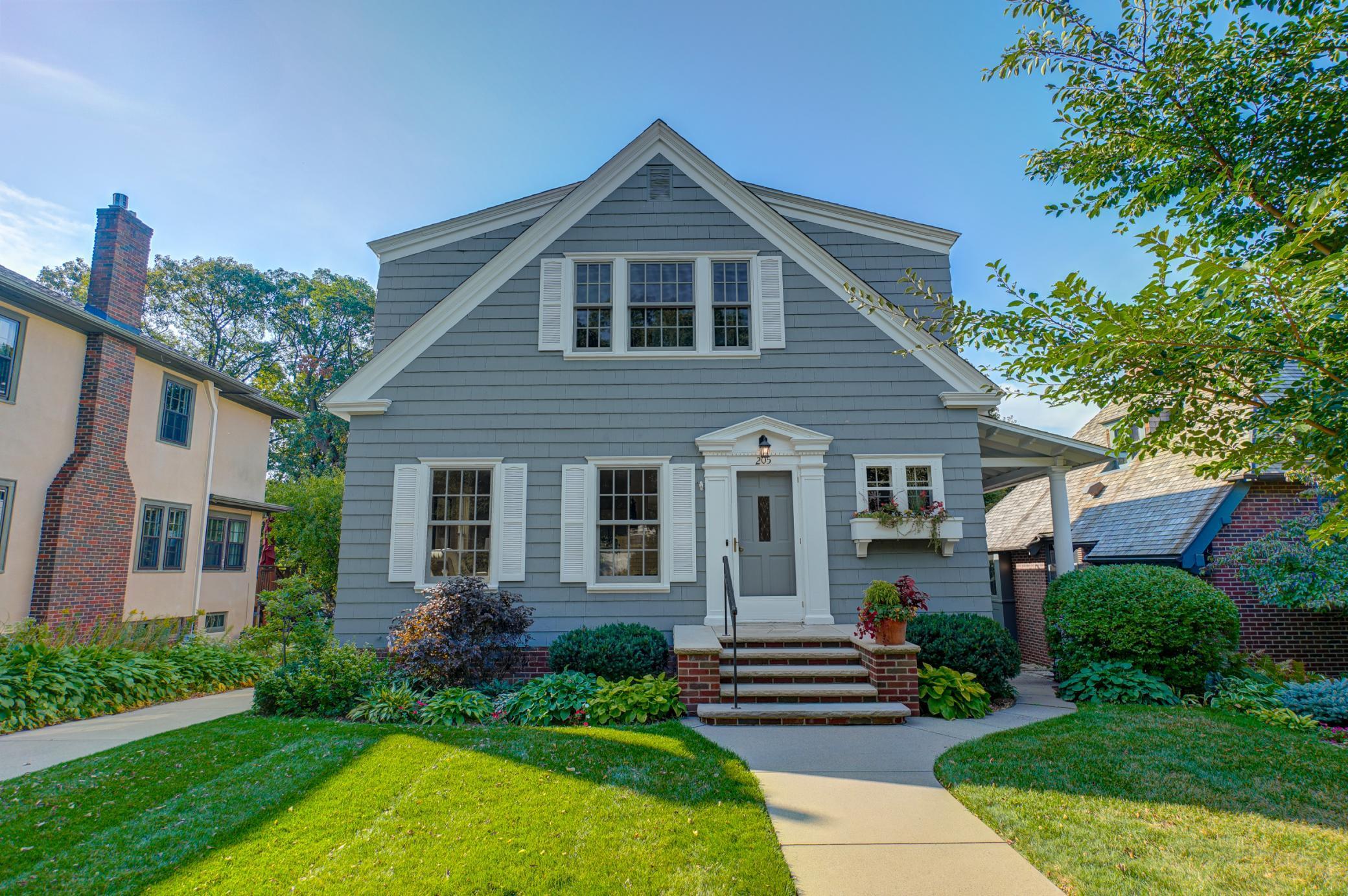 205 Valleyview Place