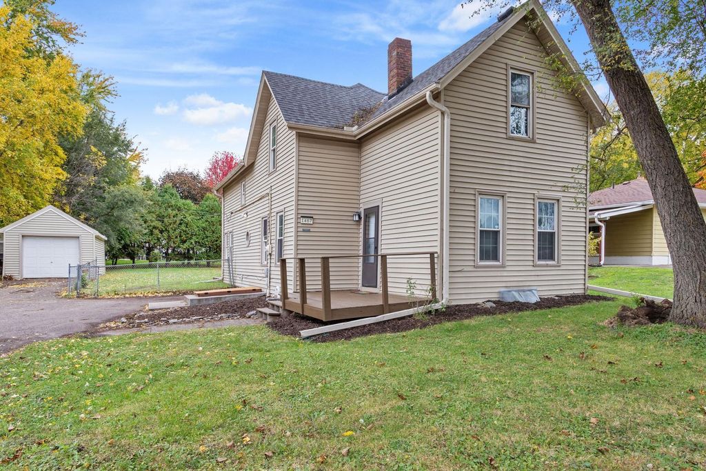 Photo of 1467 County Road B E, Maplewood, MN 55109 (MLS # 6825288)