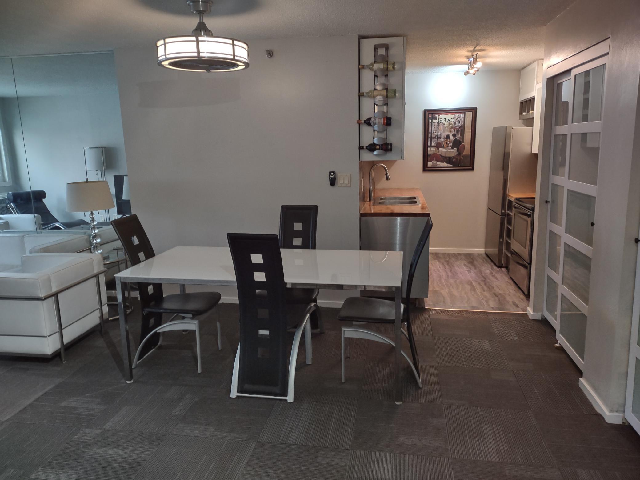 433 S 7th Street 1603