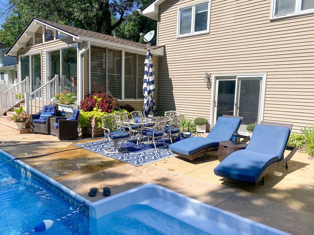 Photo of 10215 39th Avenue N, Plymouth, MN 55441 (MLS # 7075711)