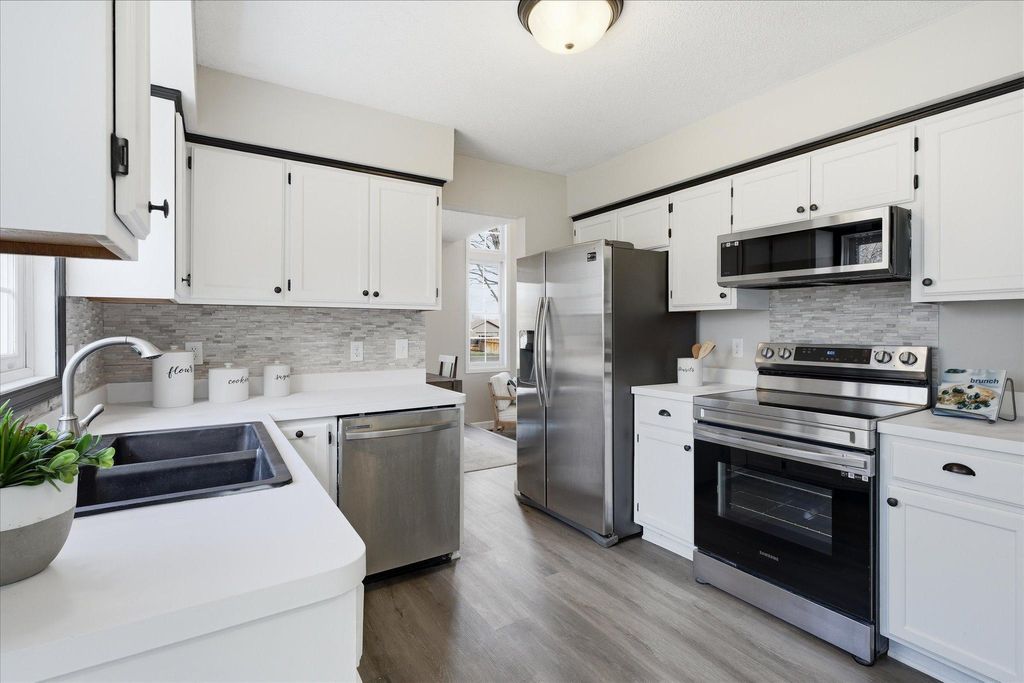 Photo of 12753 87th Avenue N, Maple Grove, MN 55369 (MLS # 7049538)