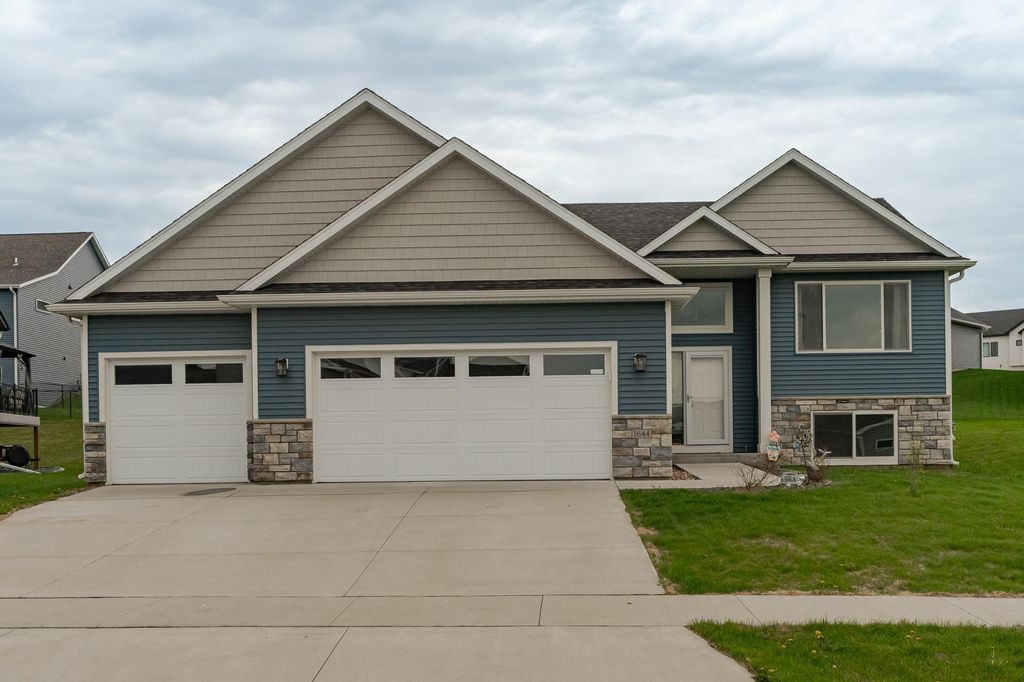 Photo of 1644 Brandt Drive NE, Byron, MN 55920 (MLS # 7006840)