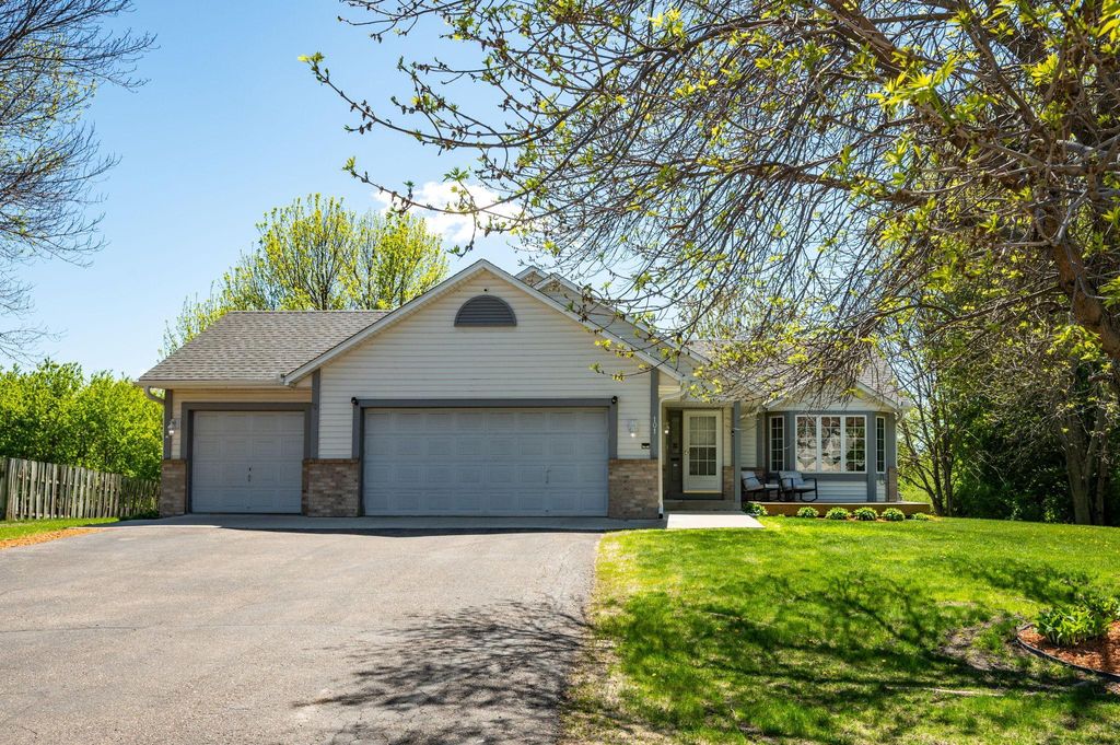 Photo of 101 Birch Avenue NW, Saint Michael, MN 55376 (MLS # 7044376)