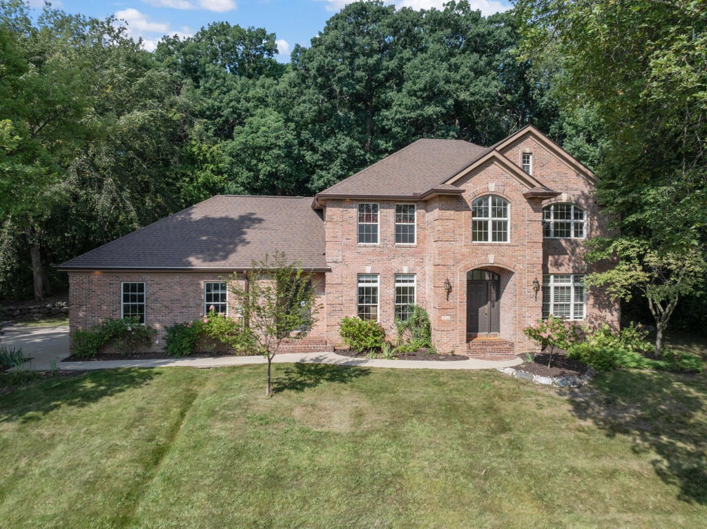 Photo of 1932 Baihly Estates Lane SW, Rochester, MN 55902 (MLS # 7135279)