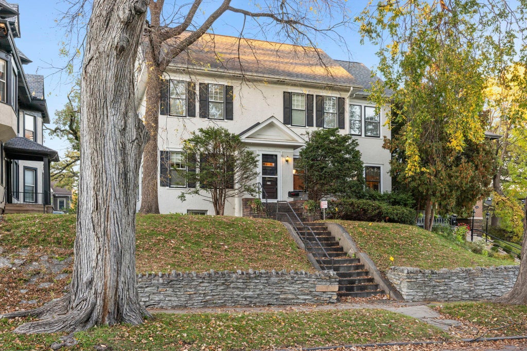 Photo of 579 Lincoln Avenue, Saint Paul, MN 55102 (MLS # 7157820)