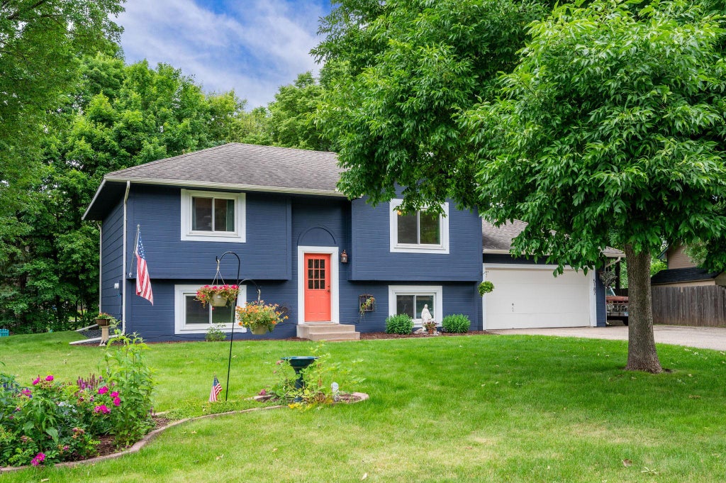 Photo of 5187 Lannon Avenue NE, Albertville, MN 55301 (MLS # 7085911)